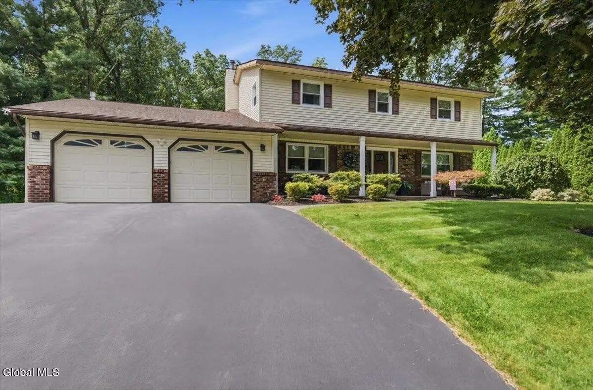 32 Pebble Beach Drive, Clifton Park, NY 12065 - #1