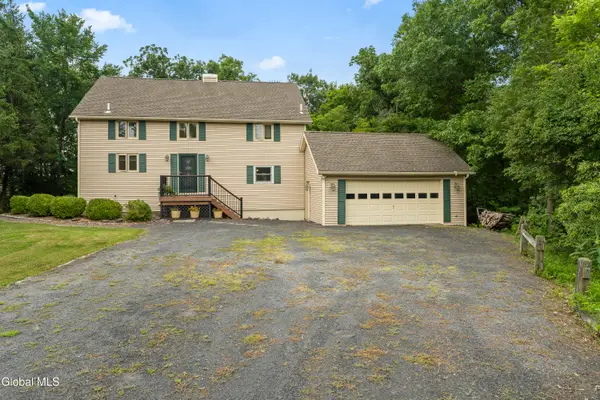 28 Juniper Lane, Athens, NY 12015