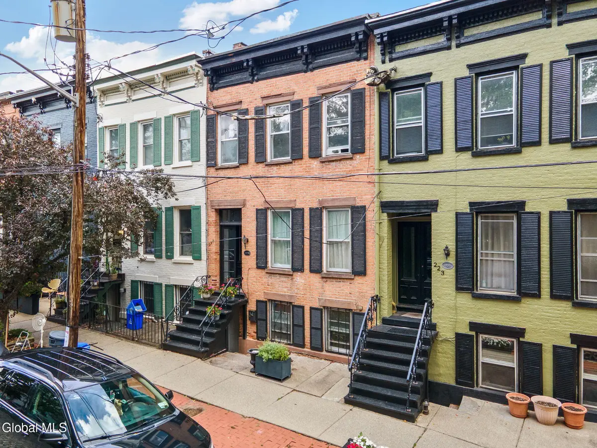 225 Jay Street, Albany, NY 12210 - #1