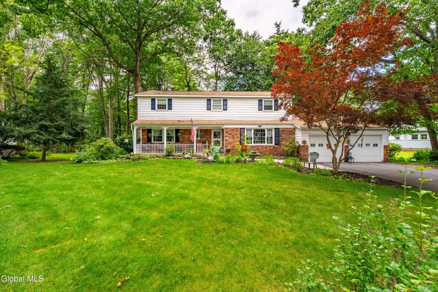 2 Valdepenas Lane, Clifton Park, NY 12065 - #3