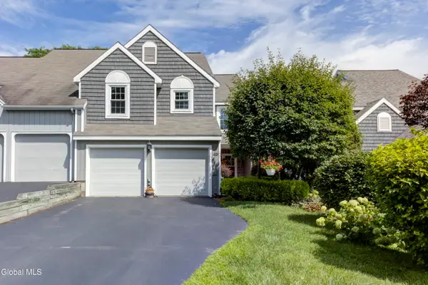 42 Greystone Drive, Guilderland, NY 12186