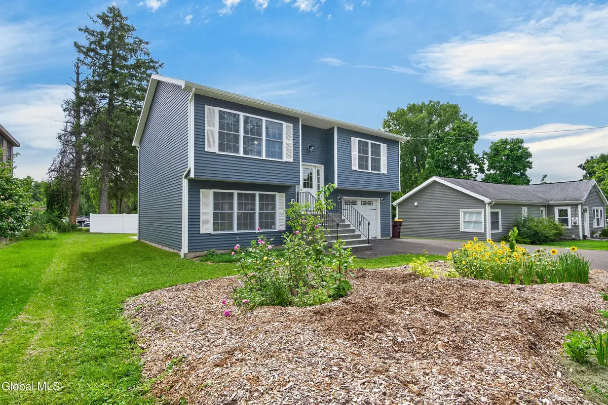 39 New Jersey Avenue, Hampton Manor, NY 12144 - #1