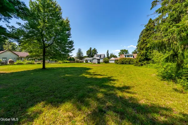 L38 03 Walnut Avenue, Rotterdam, NY 12306