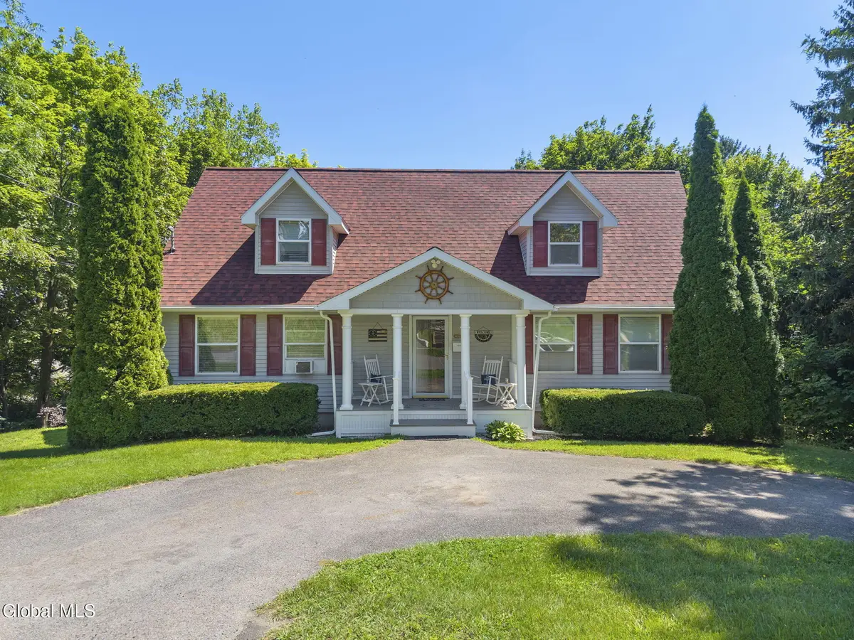 30-32 Western Avenue, Ravena, NY 12143 - #1