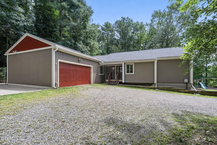 438 N Nassau Road, Sand Lake, NY 12018 - #2
