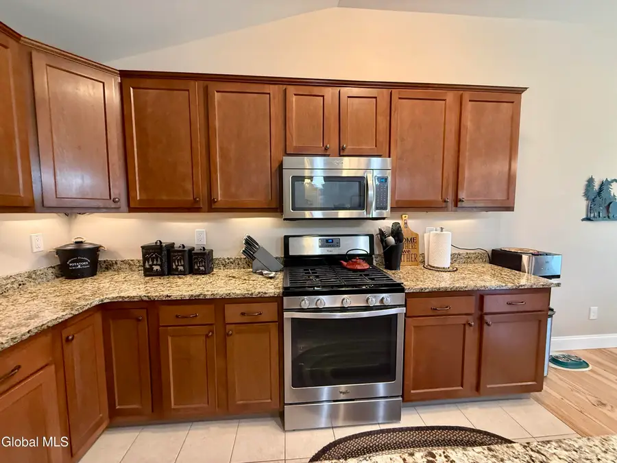 29 Treasures Place, Queensbury, NY 12804 - #3