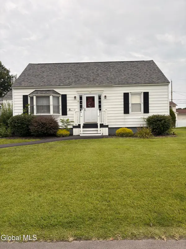 2 Stella Lane, Amsterdam, NY 12010