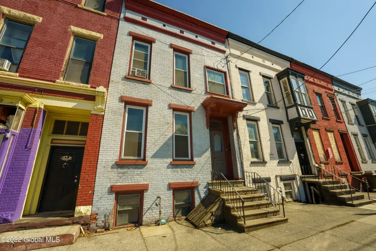 611 Clinton Avenue, Albany, NY 12206 - #1