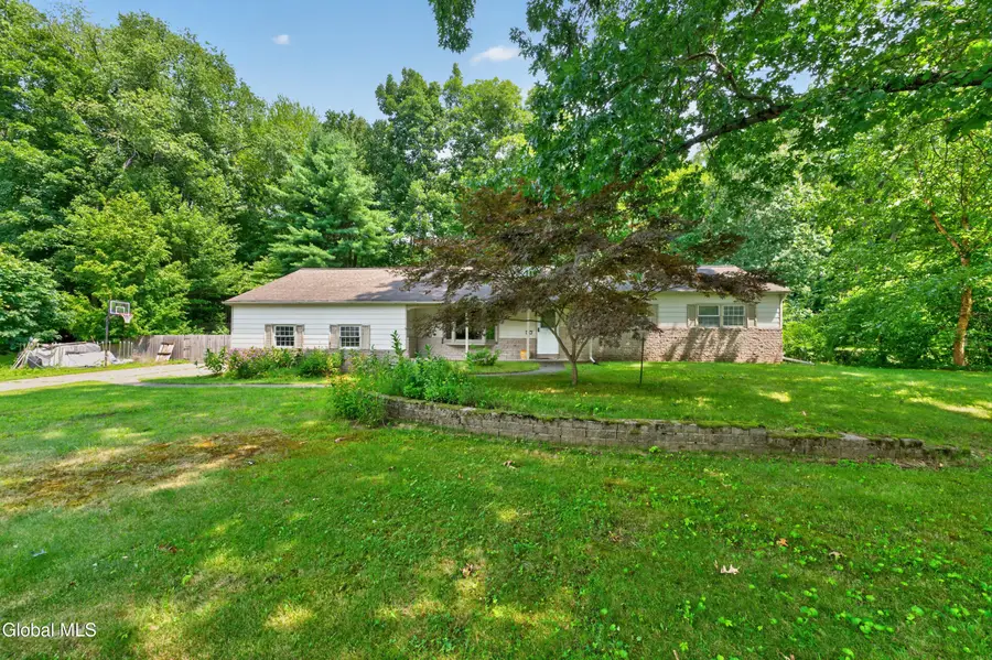 24 Meadow Valley Drive, Clifton Park, NY 12065 - #2
