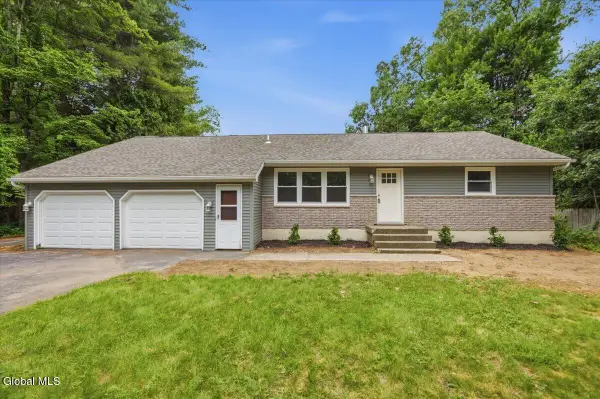 15 Hopeful Lane, Wilton, NY 12831