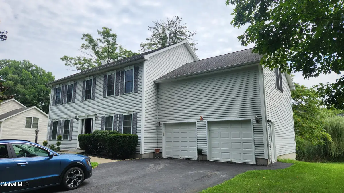 5 Homestead Drive, Latham, NY 12110 - #1