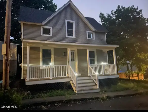 6 Clayton Street, Amsterdam, NY 12010