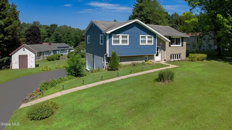 10 Bayberry Drive, Schodack, NY 12033 - #3