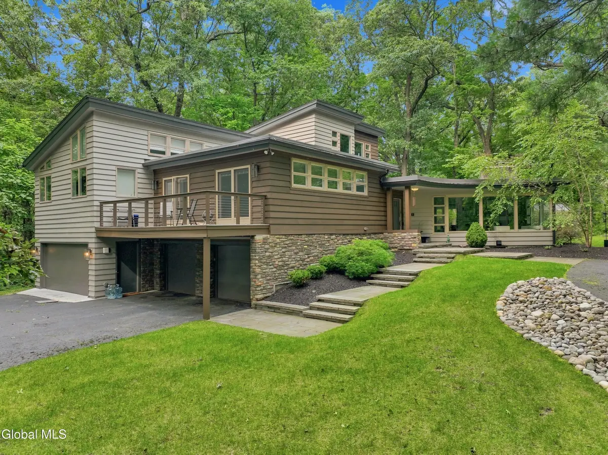 7 Hills Road, Loudonville, NY 12211 - #1