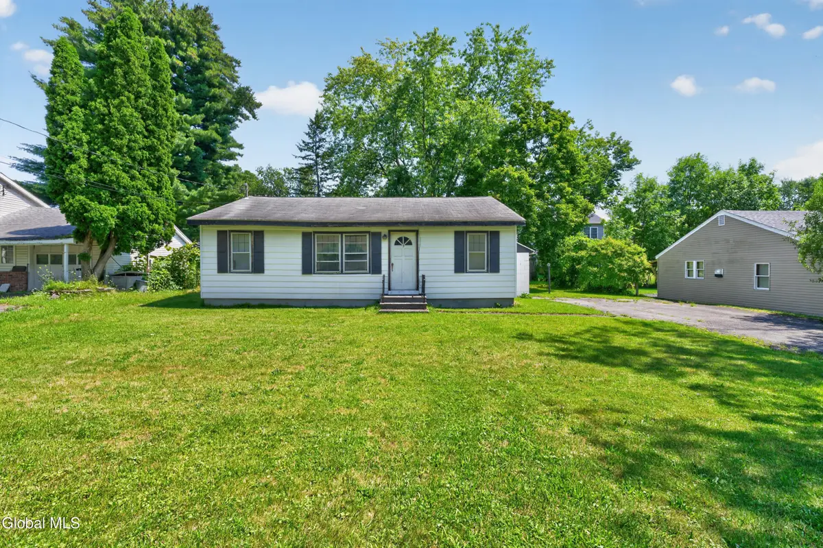 3 Alamo Lane, Colonie, NY 12304 - #1