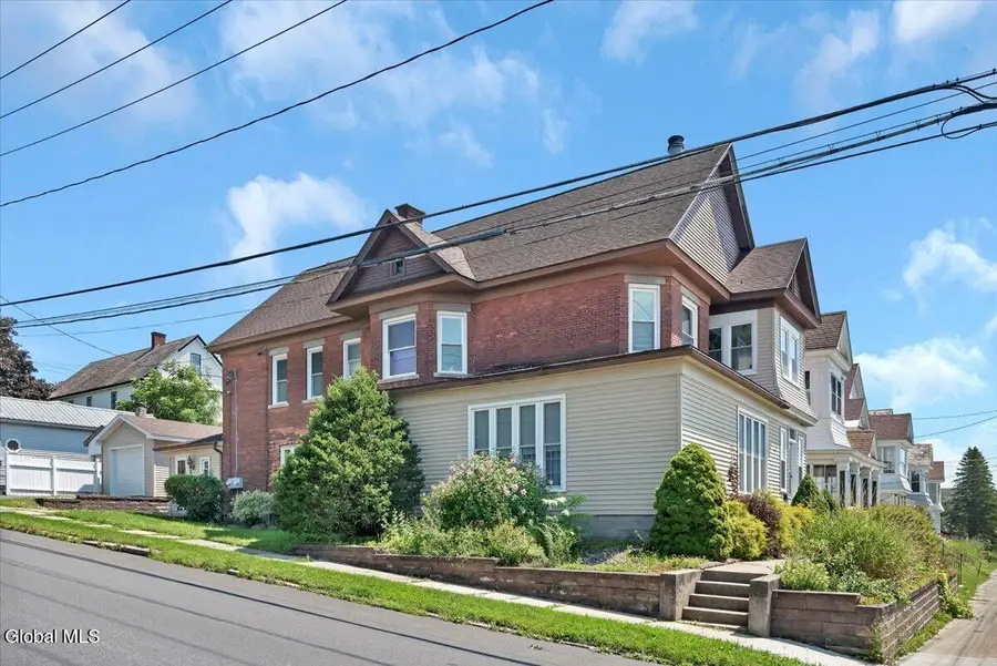 29 Mcclellan Avenue, Amsterdam, NY 12010 - #2