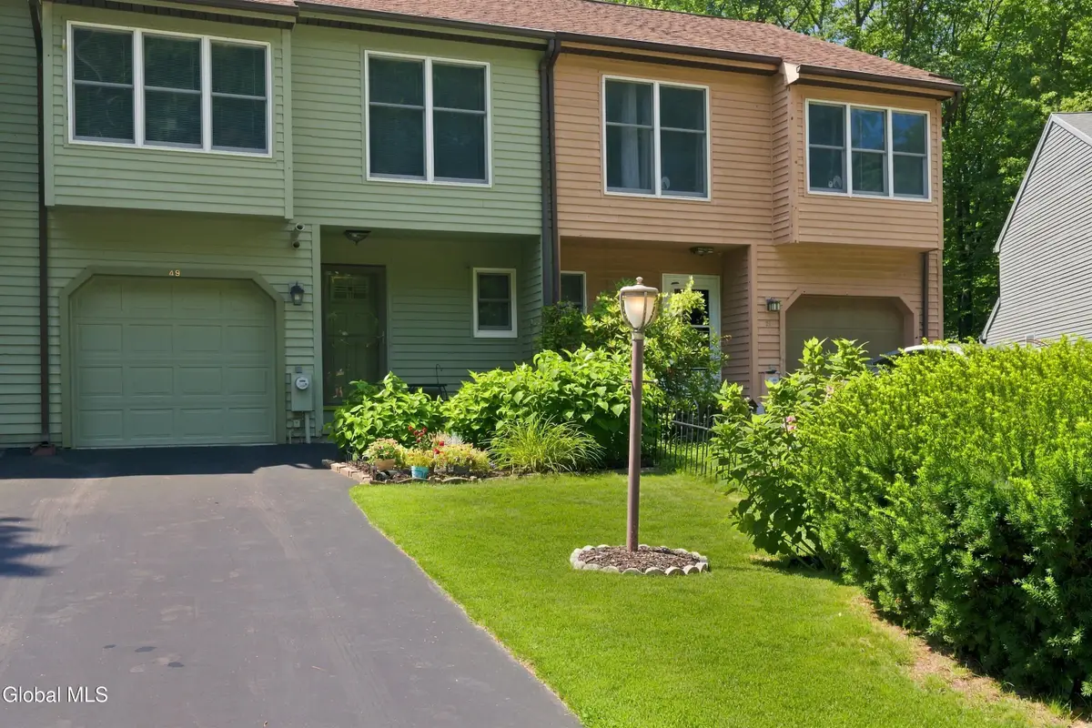 49 Brenden Court, Clifton Park, NY 12065 - #1