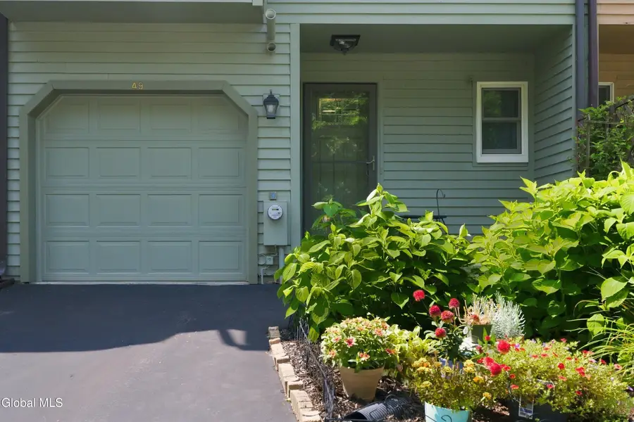 49 Brenden Court, Clifton Park, NY 12065 - #2