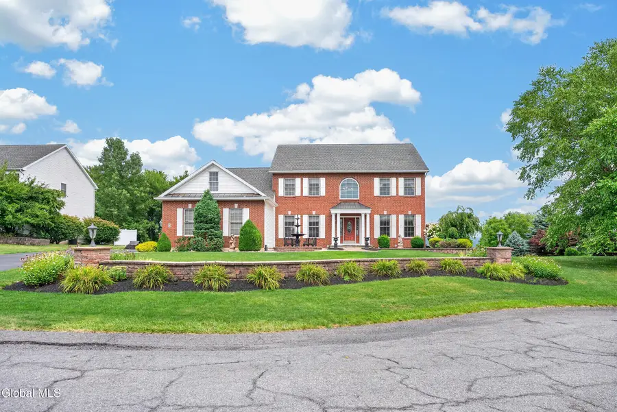 14 Ridgefield Way, Watervliet, NY 12189 - #3