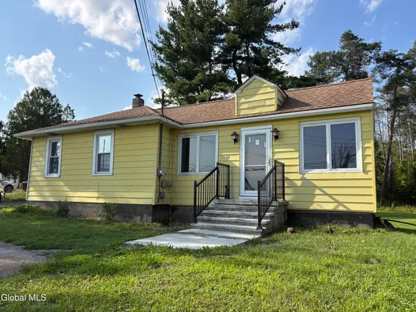 32 Stone Road, Guilderland, NY 12186