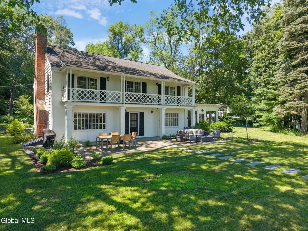 12 Fiddlers Lane, Latham, NY 12110 - #1