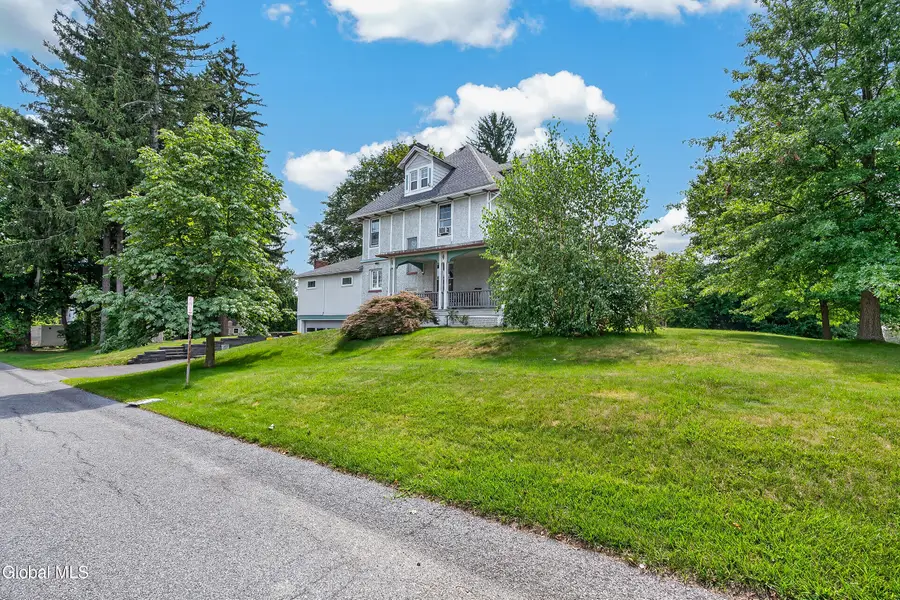 1270 Palmer Avenue, Niskayuna, NY 12309 - #2