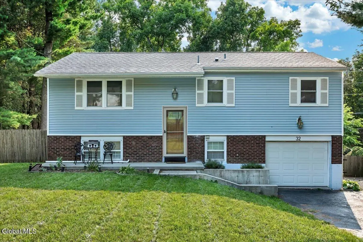 32 Tamarack Lane, East Greenbush, NY 12061 - #1