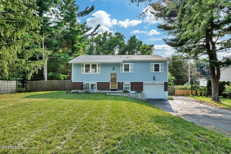 32 Tamarack Lane, East Greenbush, NY 12061 - #2