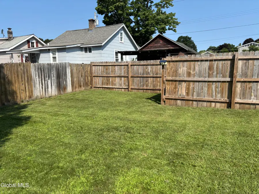 1409 Fordham Avenue, Rotterdam, NY 12306 - #3