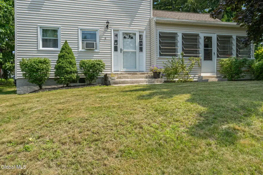 6 Acorn Avenue, Hampton Manor, NY 12144 - #3