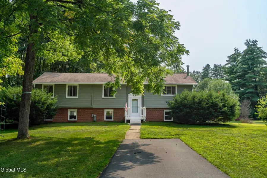 11 Donna Drive, Wilton, NY 12831 - #2