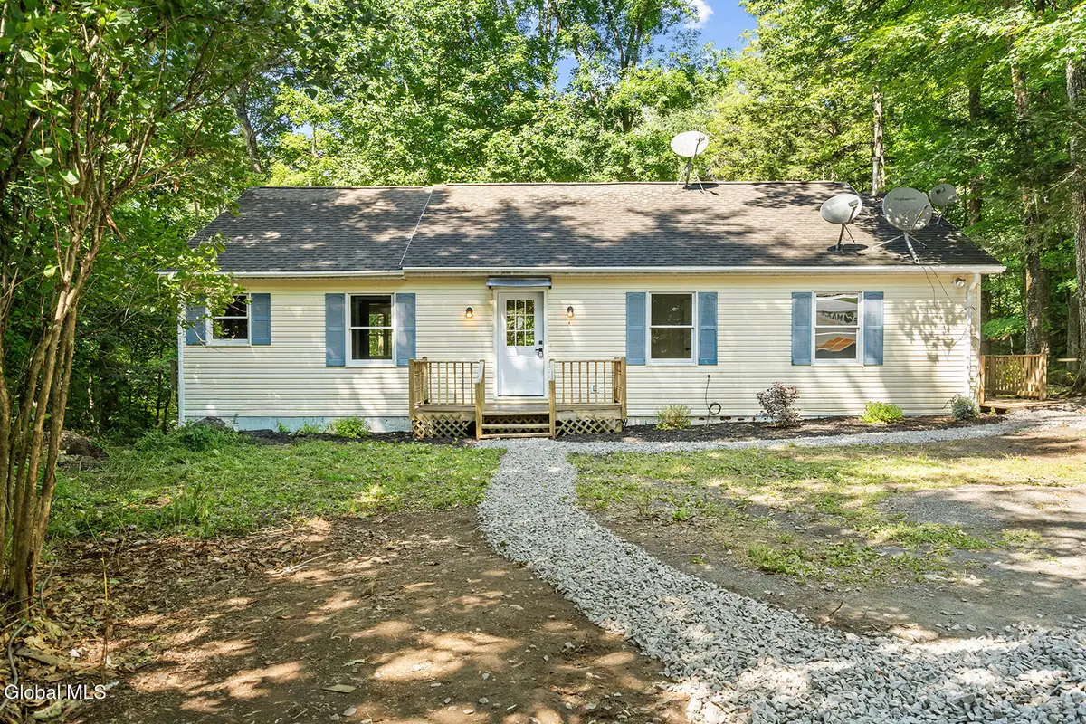 1140 Vly Summit Road, Cambridge, NY 12834 - #1