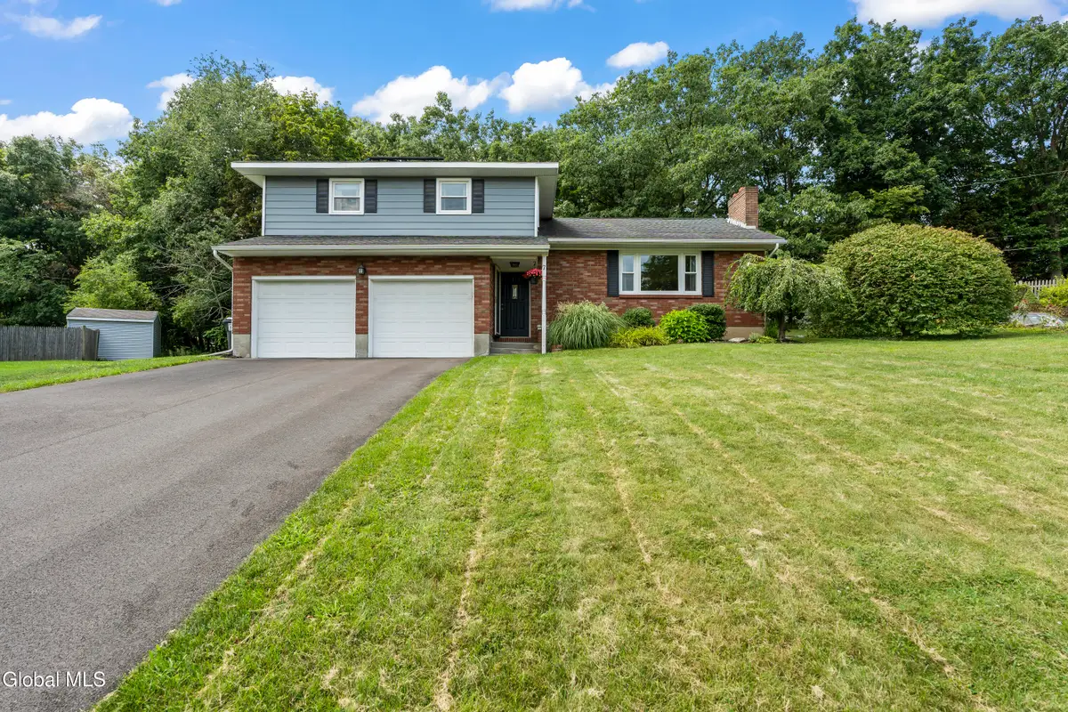 7 Stutz Avenue, Latham, NY 12110 - #1