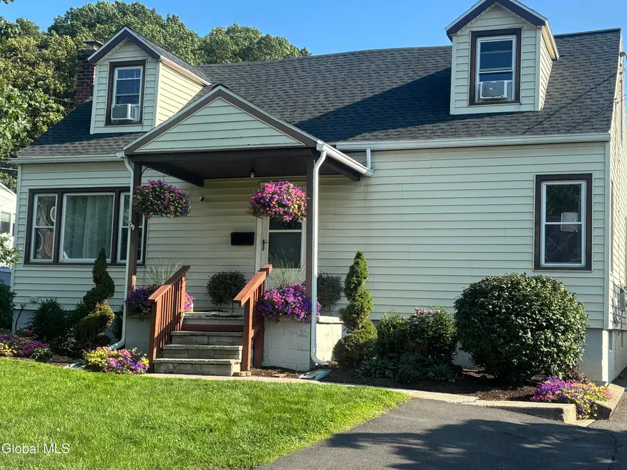 4 Neptune Street, Hampton Manor, NY 12144 - #3
