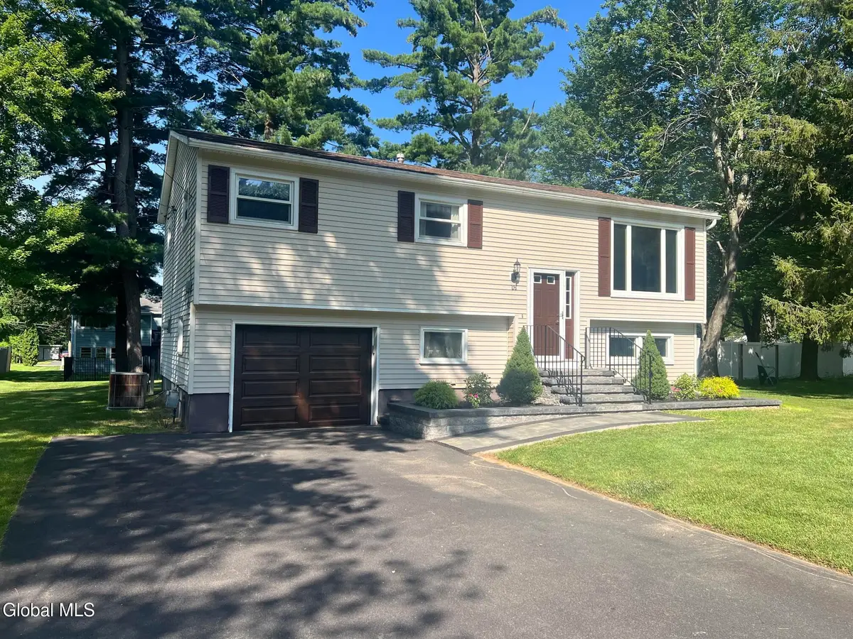 62 Walnut Drive, Clifton Park, NY 12065 - #1