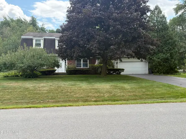 3 Mott Drive, Ballston, NY 12027