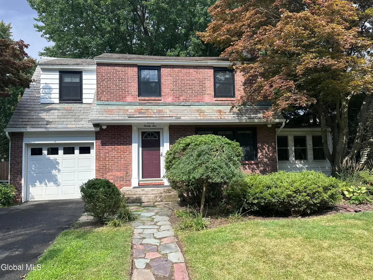 25 Buckingham Drive, Albany, NY 12208 - #1