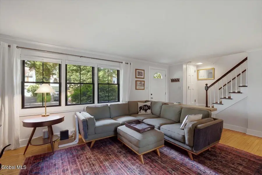 25 Buckingham Drive, Albany, NY 12208 - #3