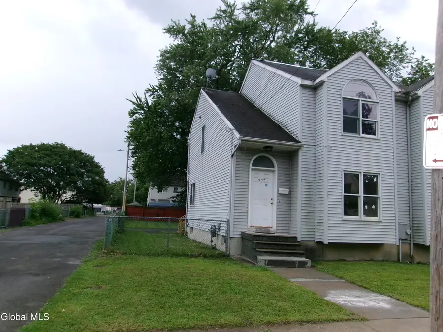 407 Paige Street, Schenectady, NY 12307 - #2