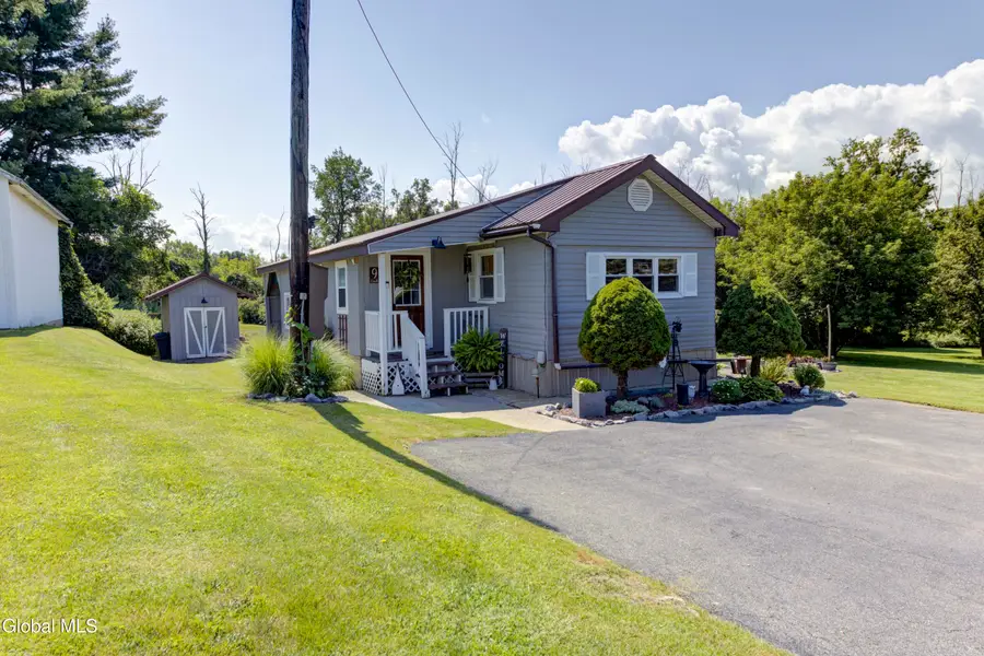 9 Enoch Street, Palatine Bridge, NY 13428 - #2