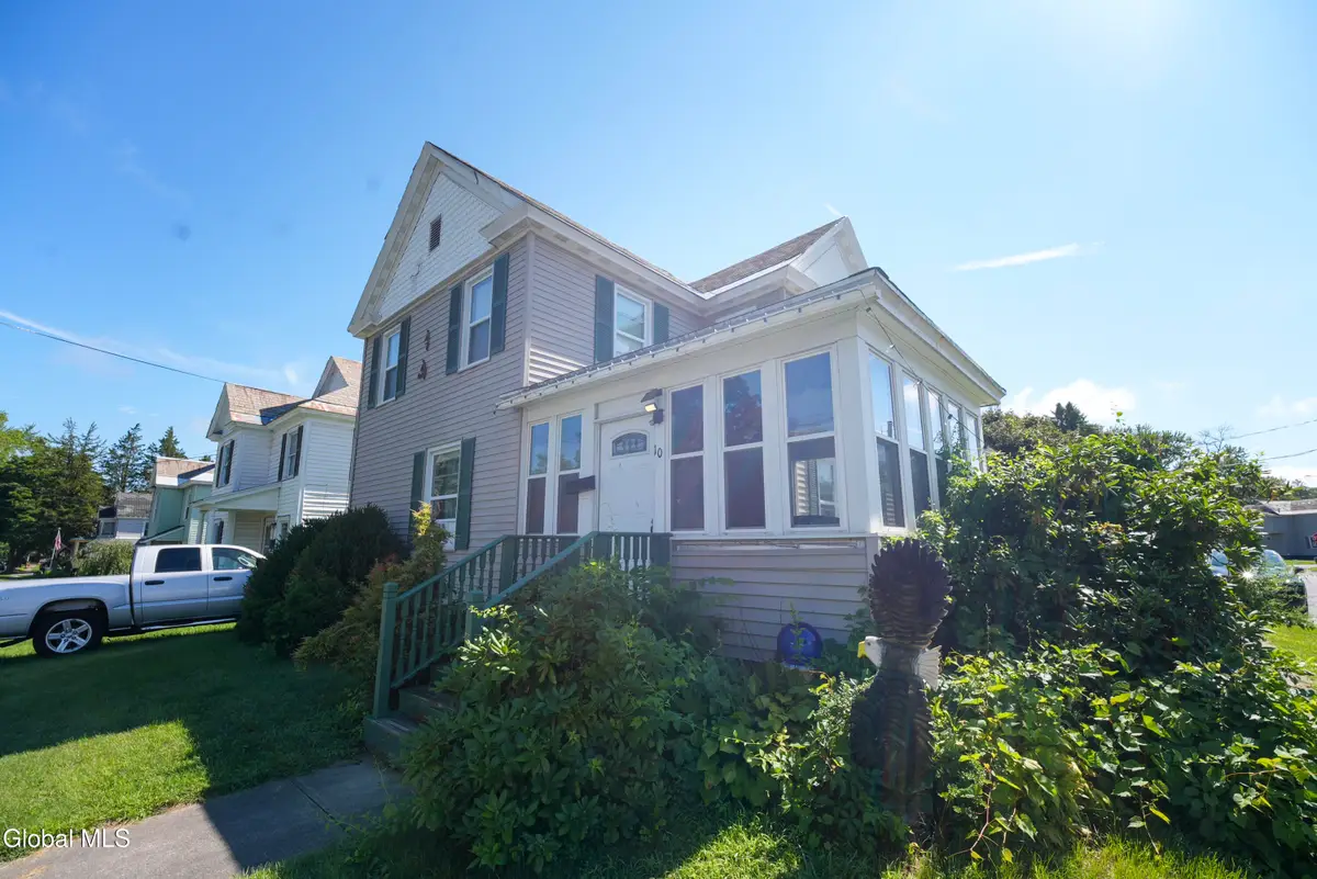 10 N Oak Street, Hudson Falls, NY 12839 - #1