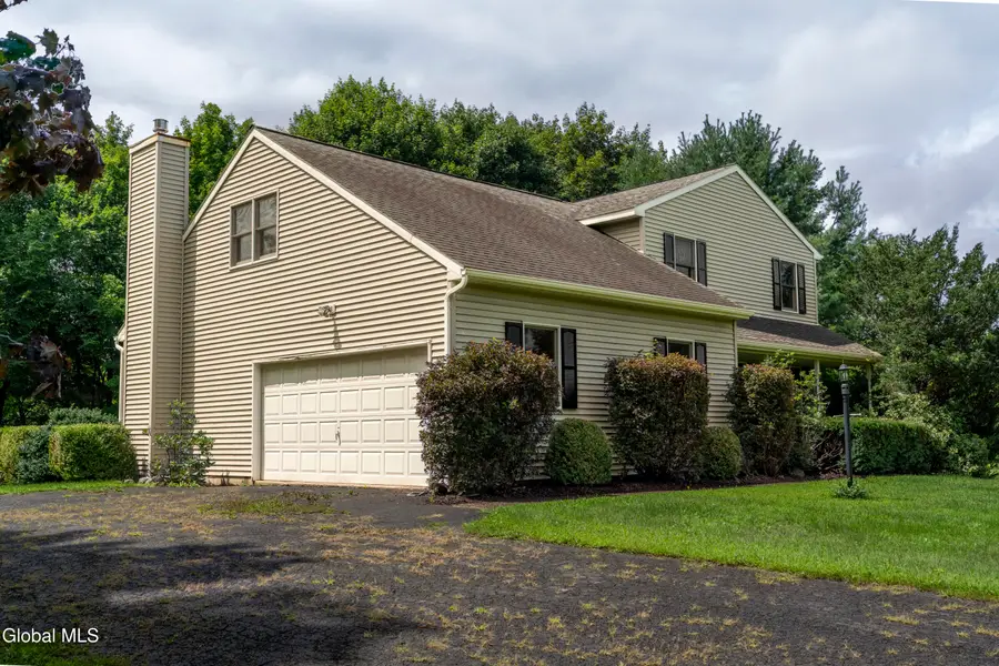 33 Armstrong Circle, Altamont, NY 12009 - #3
