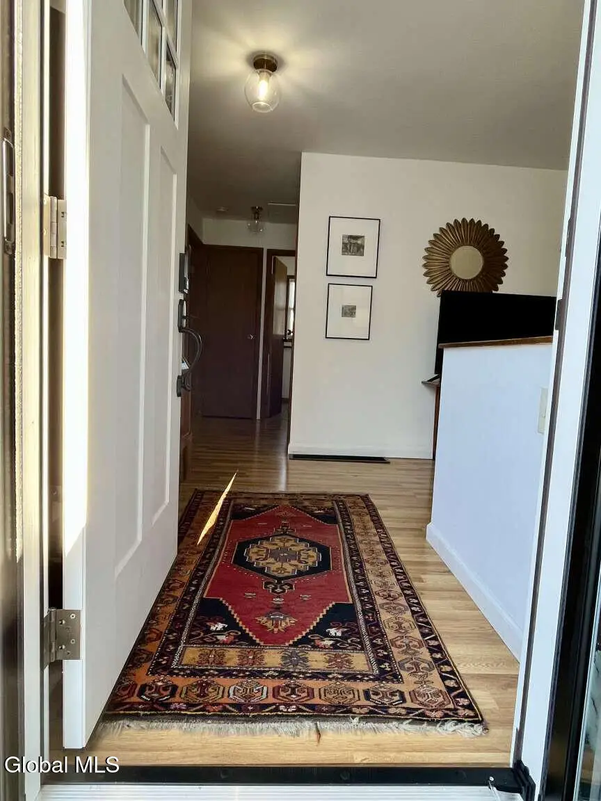 29 Woodlawn Avenue, East Greenbush, NY 12144 - #2