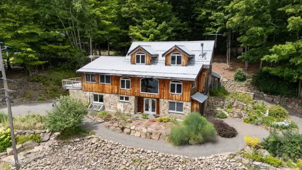 1379 N Shore Road, Day, NY 12835