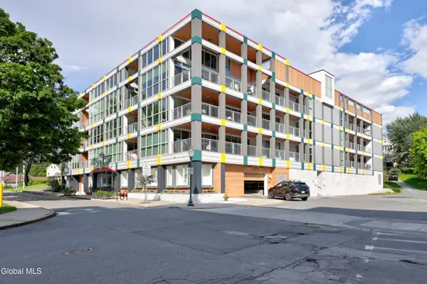128 Henry Street #405, Saratoga Springs, Inside, NY 12866