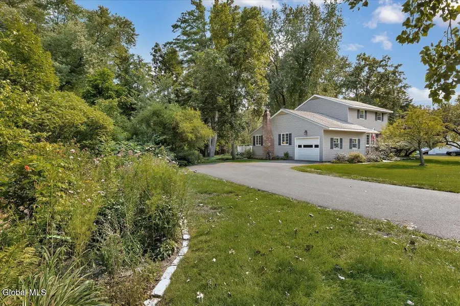 6 Nott Road, Guilderland, NY 12084 - #3