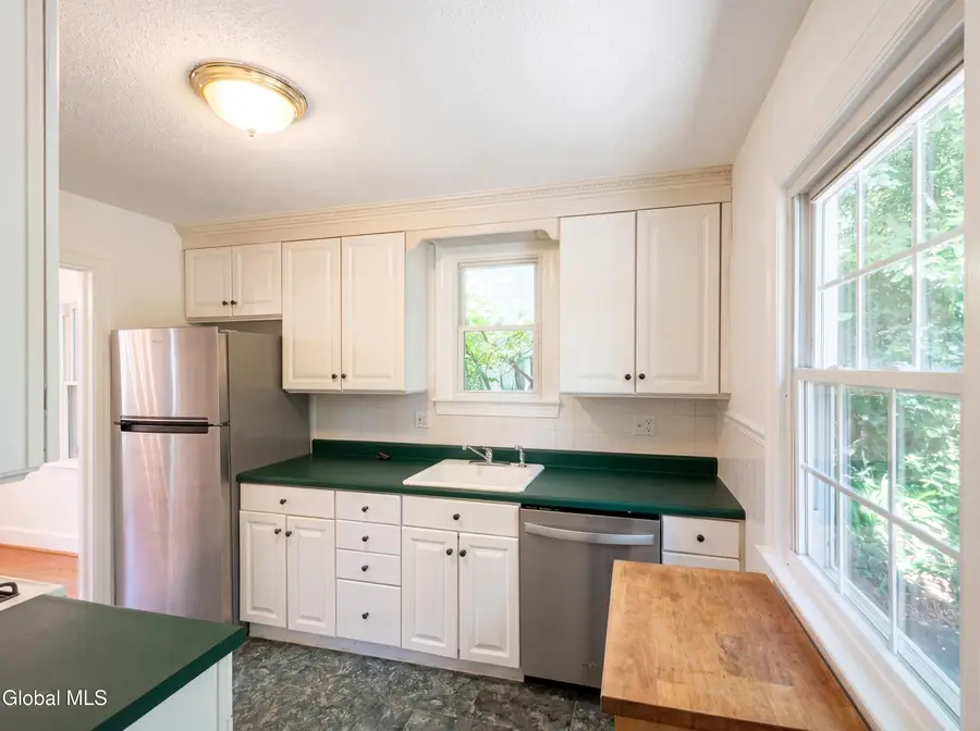 22 Gillen Terrace, Gloversville, NY 12078 - #2