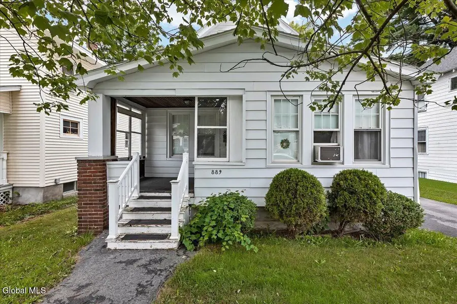 889 Oregon Avenue, Niskayuna, NY 12309 - #2