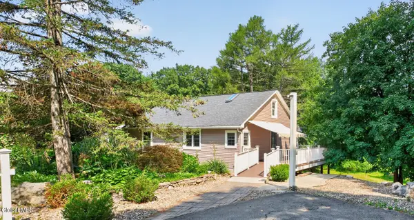 56 Schodack Drive, Schodack, NY 12033