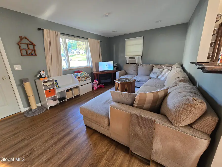 46 Powell Street, North Greenbush, NY 12198 - #3